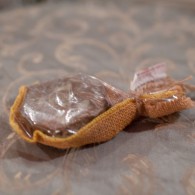 Шоколадное твердое массажное масло 