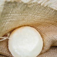 Твердое массажное масло афродизиак, с золотом