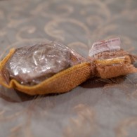 Шоколадное твердое массажное масло 
